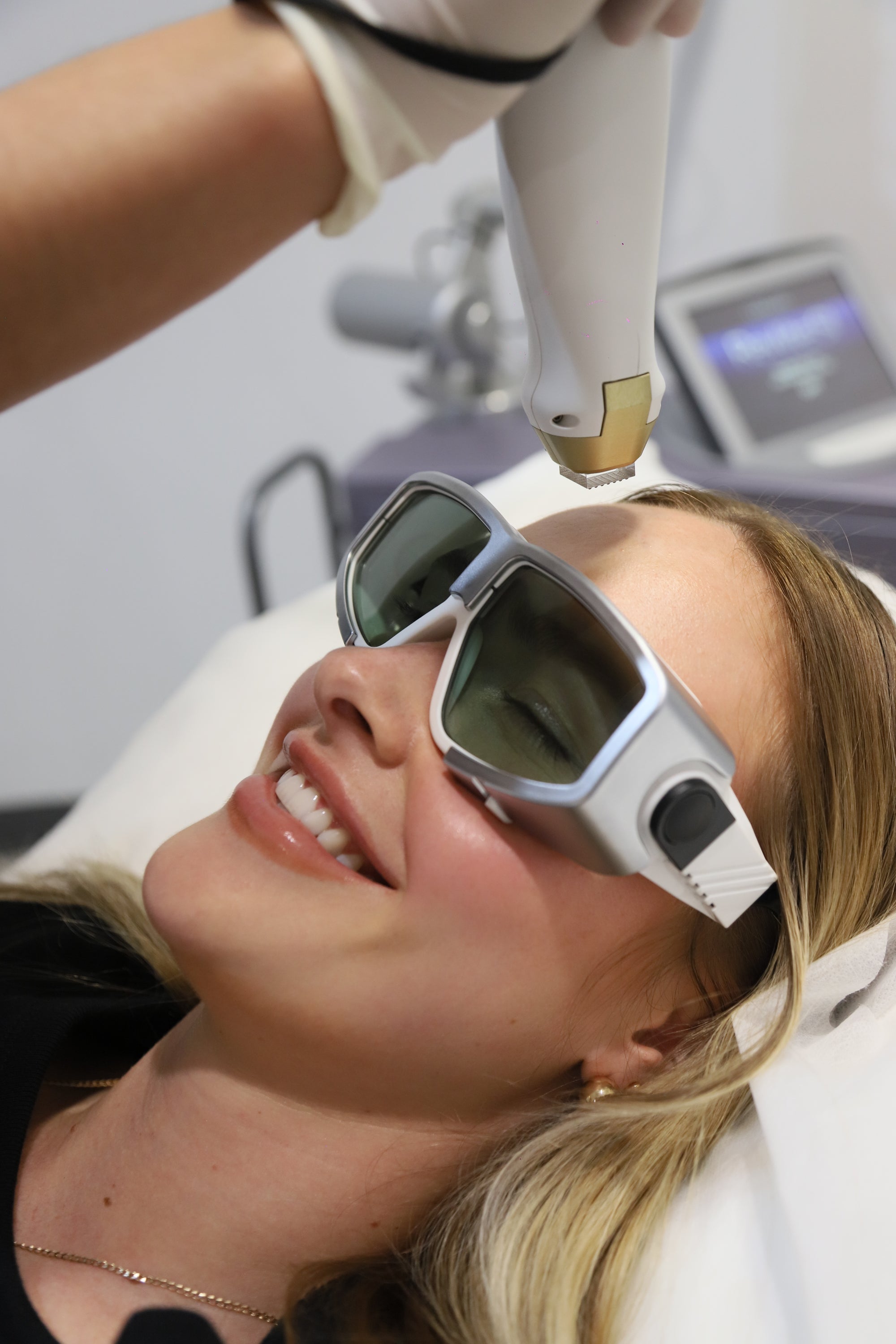 Sydney's best skin needling at Ilumaé Skin Bar. Doctor-led facials 
