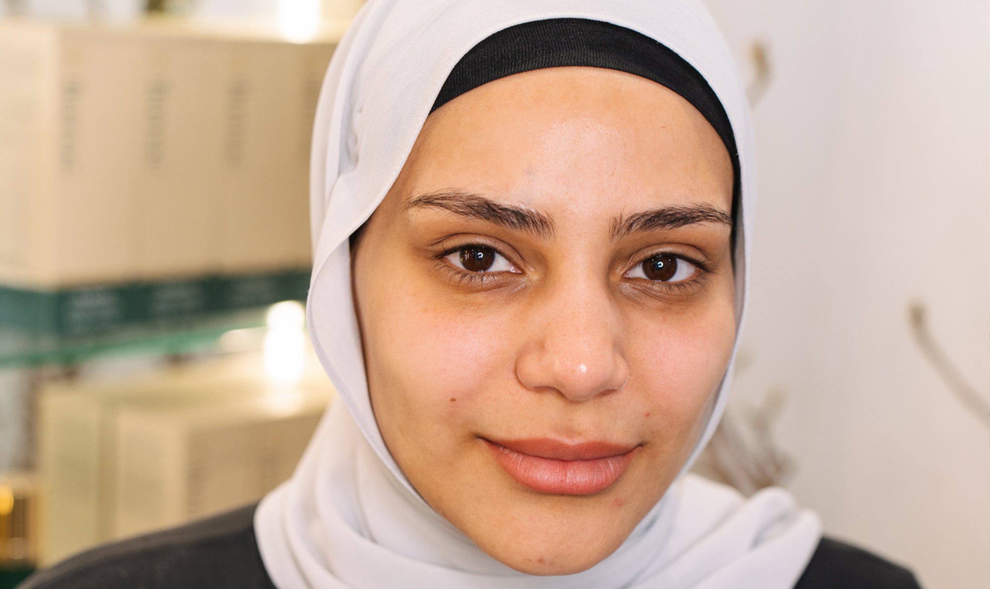Houda's skincare clinical trial with Ilumaé